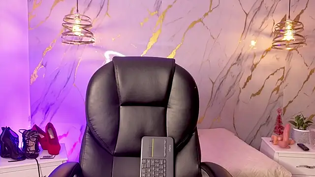 Snapshot of Scaarlettfox chatting on February 21, 2026, 7:59 pm Scaarlettfox online show from February 21, 2026, 7:59 pm