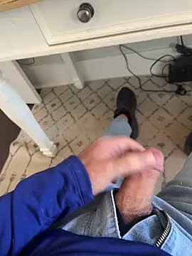 cyclone1212 online show from February 6, 2026, 6:11 pm