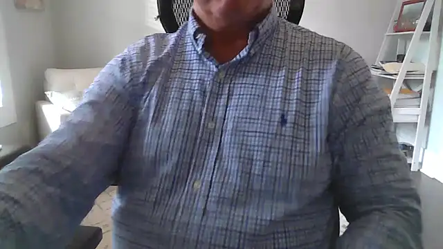 cyclone1212 online show from April 1, 2026, 12:39 pm