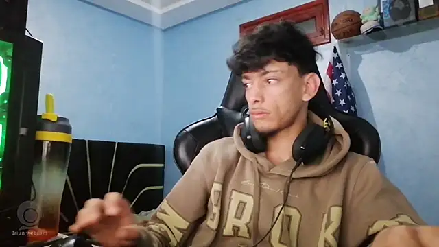 Snapshot of Dark_DesireX chatting on February 18, 2026, 12:56 pm Dark DesireX online show from February 18, 2026, 12:56 pm