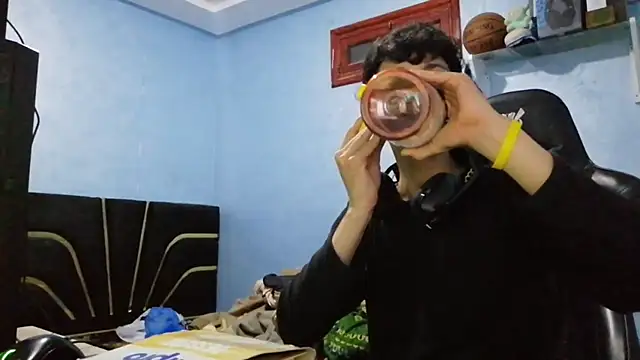 Snapshot of Dark_DesireX chatting on February 20, 2026, 10:43 pm Dark DesireX online show from February 20, 2026, 10:43 pm