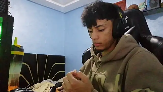 Snapshot of Dark_DesireX chatting on February 25, 2026, 7:23 pm Dark DesireX online show from February 25, 2026, 7:23 pm