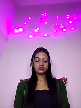 Your-Kitkat online show from December 2, 2025, 12:10 pm