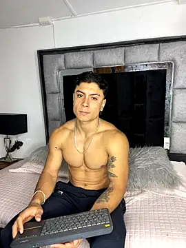 MR MUSCLE online show from October 30, 2025, 11:33 am