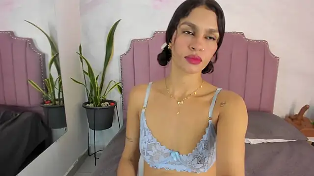 bianca angel  online show from September 23, 2025, 8:01 pm