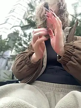 KellyKeler online show from January 10, 2026, 10:17 am