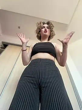 KellyKeler online show from February 12, 2026, 11:27 am