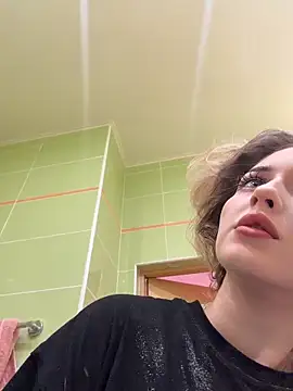 KellyKeler online show from March 11, 2026, 10:54 am