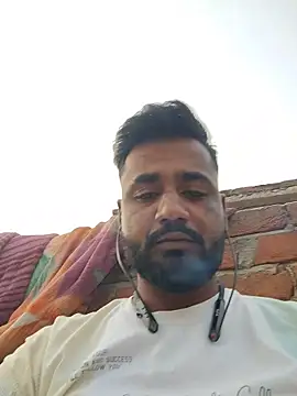 Munny6677 online show from November 21, 2025, 10:36 am