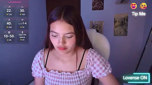 Ema  Rose online show from September 11, 2025, 2:33 am