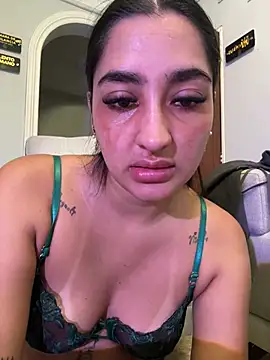 Snapshot of JasmineRhodes chatting on July 15, 2026, 12:32 pm JasmineRhodes online show from July 15, 2026, 12:32 pm