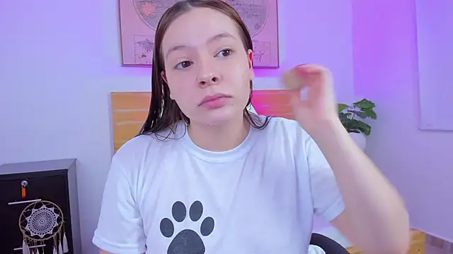 kitty sweeety  online show from February 9, 2026, 12:42 pm