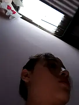 Arii collins1 online show from September 23, 2025, 10:35 pm