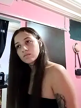 Arii collins1 online show from October 17, 2025, 6:54 pm