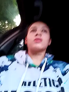 Arii collins1 online show from October 18, 2025, 12:39 pm