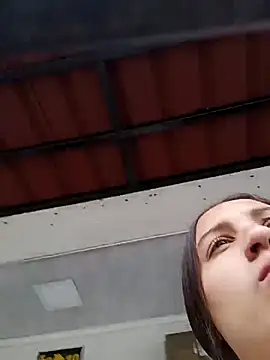 Arii collins1 online show from October 21, 2025, 5:46 pm