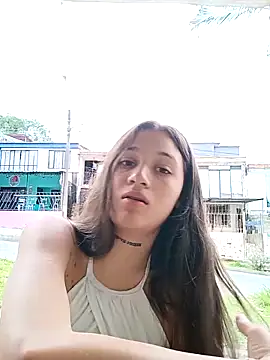 Arii collins1 online show from November 19, 2025, 9:48 pm