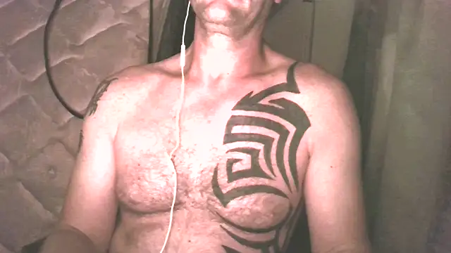 Yournaughty online show from June 17, 2026, 5:43 am