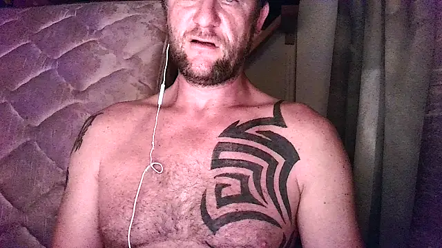 Yournaughty online show from July 7, 2026, 6:47 am