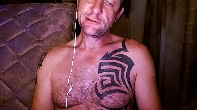 Yournaughty online show from July 29, 2026, 6:33 am