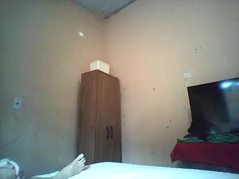 Vanessinhadappkrosa online show from July 11, 2026, 4:53 pm