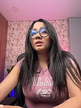 Snapshot of Michelle_Zoe chatting on June 26, 2026, 11:31 pm Michelle Zoe online show from June 26, 2026, 11:31 pm