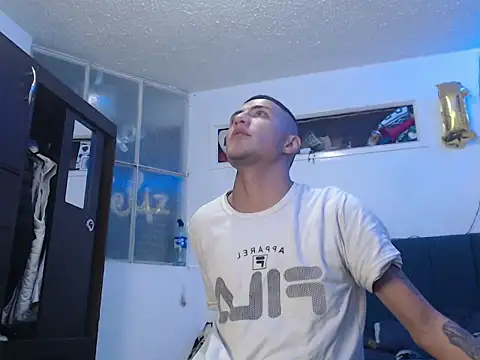 man porn13 online show from October 30, 2025, 11:33 am