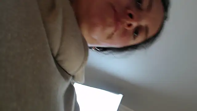 Snapshot of elamurray chatting on October 23, 2025, 11:09 am elamurray online show from October 23, 2025, 11:09 am