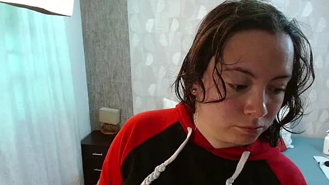 Snapshot of elamurray chatting on November 18, 2025, 11:03 am elamurray online show from November 18, 2025, 11:03 am