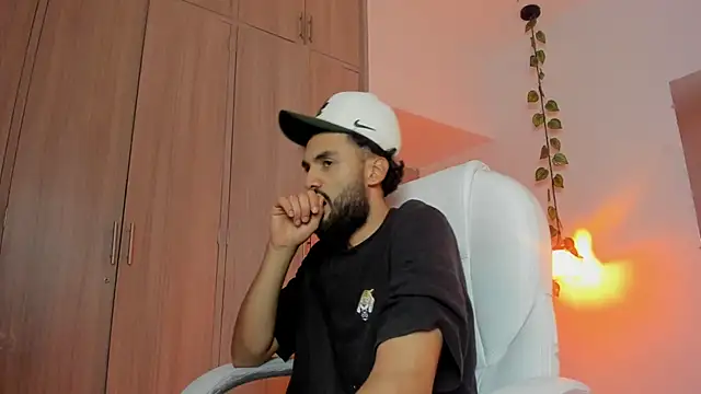 Ryan Jackson  online show from September 9, 2025, 11:26 pm