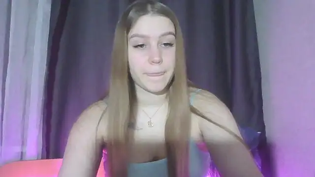 Snapshot of yourhoney_Lola_ chatting on November 20, 2025, 2:39 pm yourhoney Lola online show from November 20, 2025, 2:39 pm