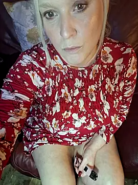 Bouncy-Bella28X online show from February 24, 2026, 2:04 pm