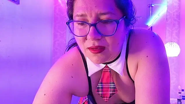 scarlett widow  online show from February 1, 2026, 2:54 am