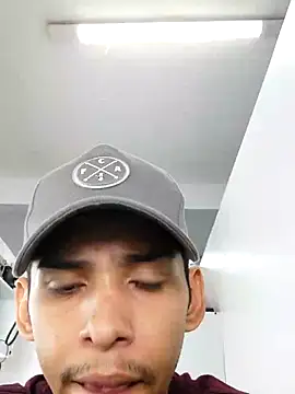 Snapshot of Oqui chatting on February 23, 2026, 1:19 pm Oqui online show from February 23, 2026, 1:19 pm