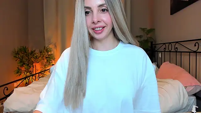 VelvetEliza online show from March 10, 2026, 9:20 pm