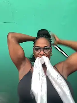Bustykeyla online show from June 2, 2026, 4:31 pm