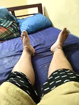 Villageanuty online show from October 21, 2025, 12:06 pm