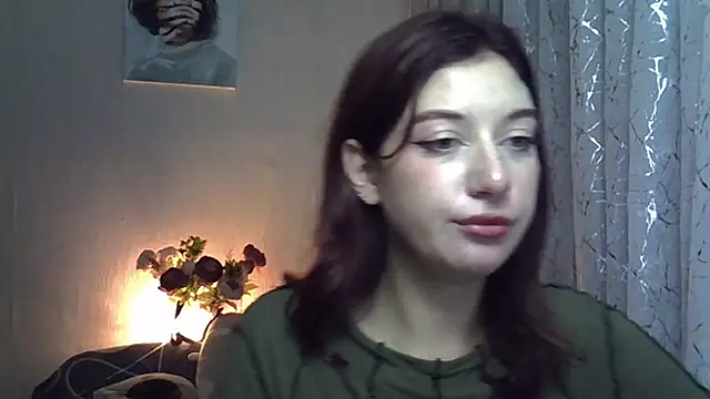 Lily Ember online show from October 7, 2025, 7:11 pm
