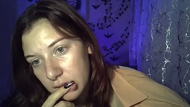 Snapshot of Lily_Ember chatting on October 27, 2025, 5:17 pm Lily Ember online show from October 27, 2025, 5:17 pm