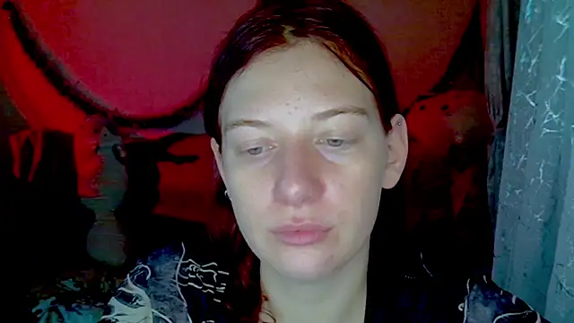 Lily Ember online show from January 7, 2026, 8:00 pm