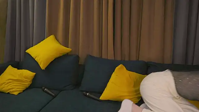 ChristyMarshall online show from November 7, 2025, 4:51 pm