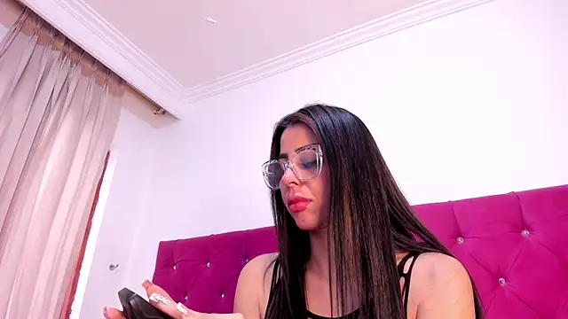 cattaleya villalobos online show from October 15, 2025, 1:44 pm