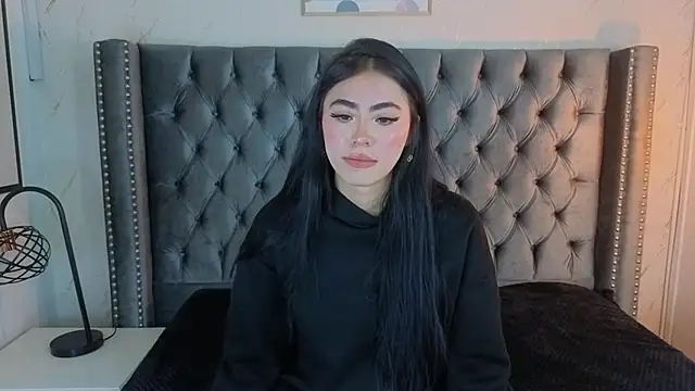 Anya Belth online show from April 17, 2026, 7:39 pm