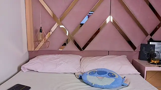 Snapshot of Sthephany_grand chatting on October 17, 2025, 5:59 pm Sthephany grand online show from October 17, 2025, 5:59 pm