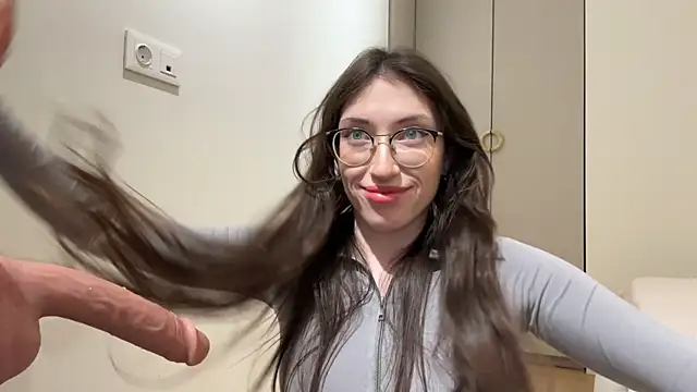 Kelly Berry   online show from January 13, 2026, 5:29 pm