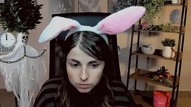 MartaEdams online show from October 30, 2025, 6:15 am