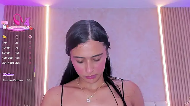 Snapshot of ZOEBARLOWE chatting on October 18, 2025, 6:08 pm ZOEBARLOWE online show from October 18, 2025, 6:08 pm