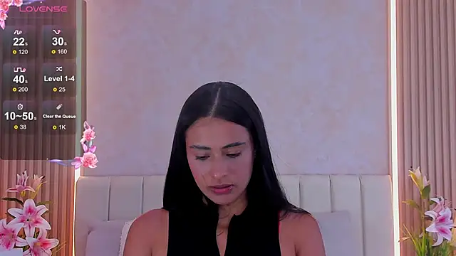 Snapshot of ZOEBARLOWE chatting on October 29, 2025, 7:04 pm ZOEBARLOWE online show from October 29, 2025, 7:04 pm