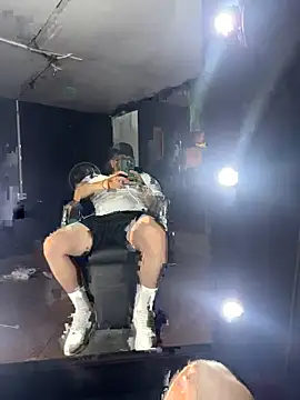 Snapshot of crazybarber69 chatting on September 18, 2025, 6:26 am crazybarber69 online show from September 18, 2025, 6:26 am