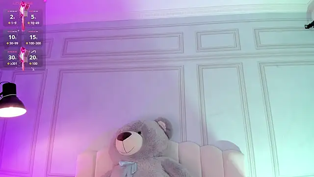 Kendall Jonss1 online show from November 29, 2025, 10:29 am